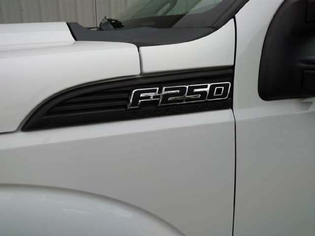 Ford F-250 Super Duty 2011 photo 2